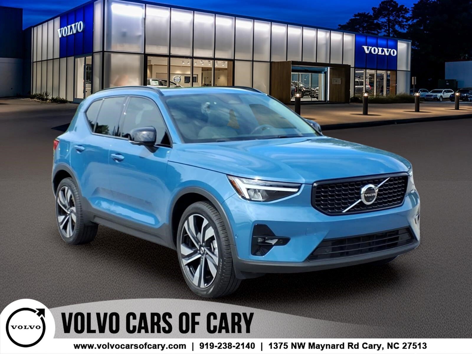 Certified 2023 Volvo XC40 B4 Ultimate