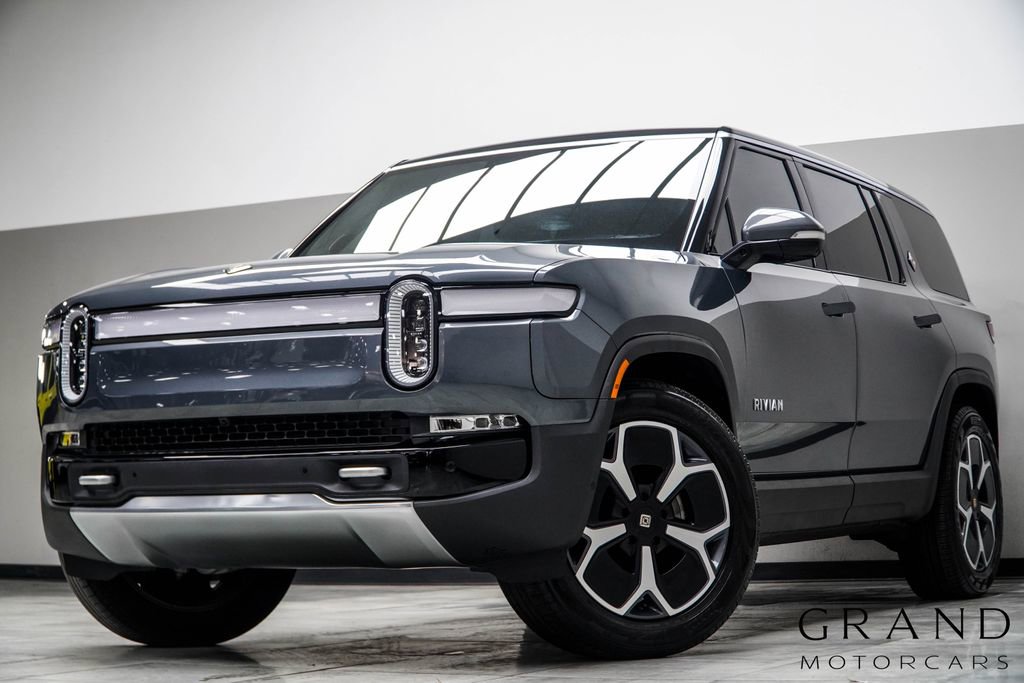 2024 Rivian R1S Adventure
