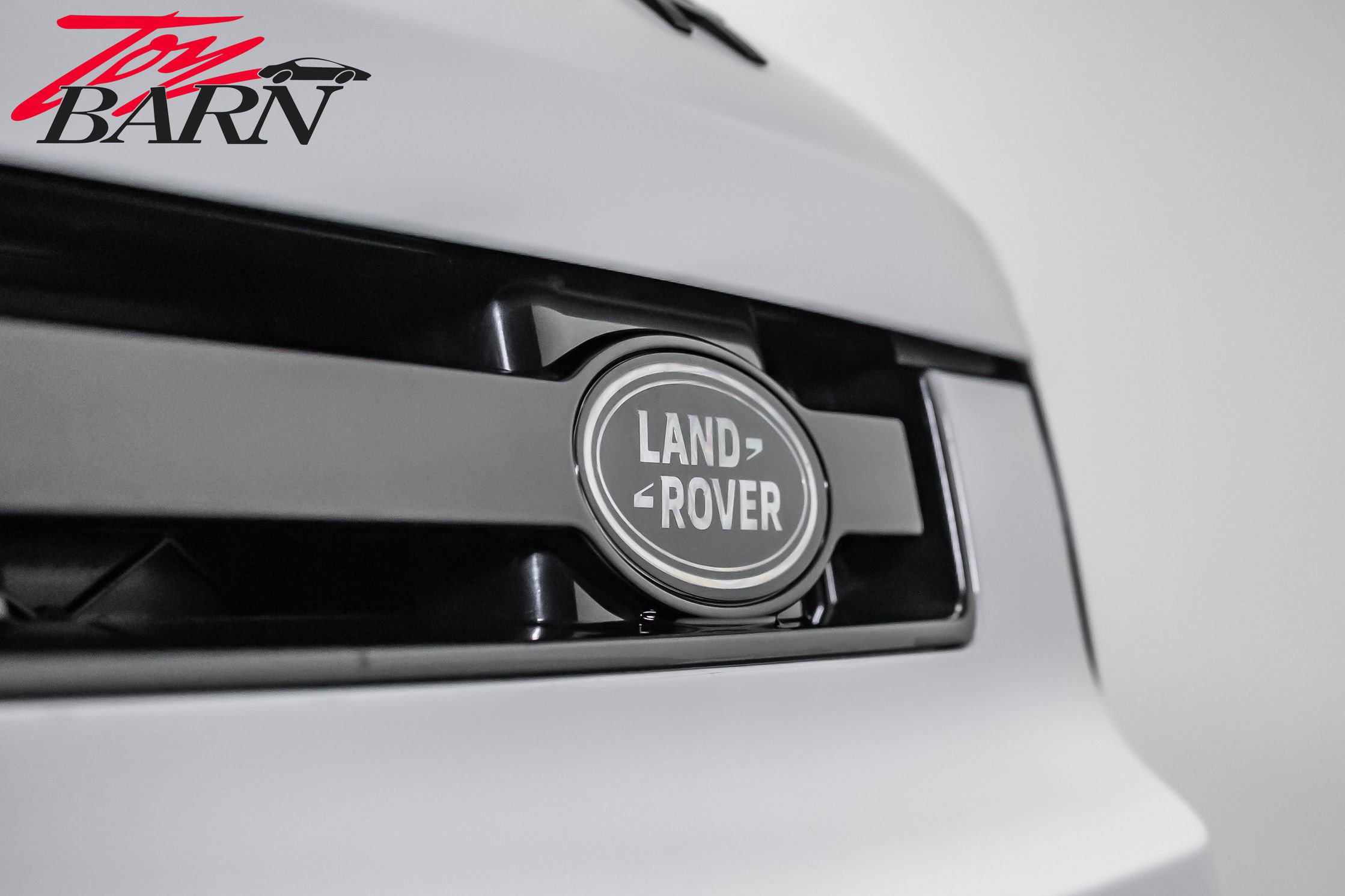 2023 Land Rover Defender 130 SE