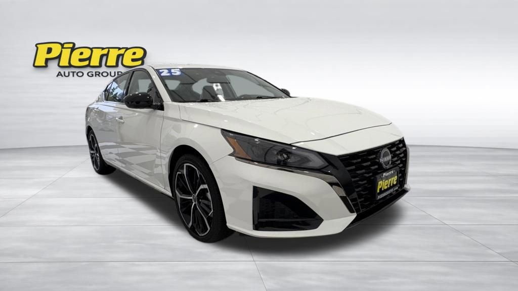 2025 Nissan Altima 2.5 SR