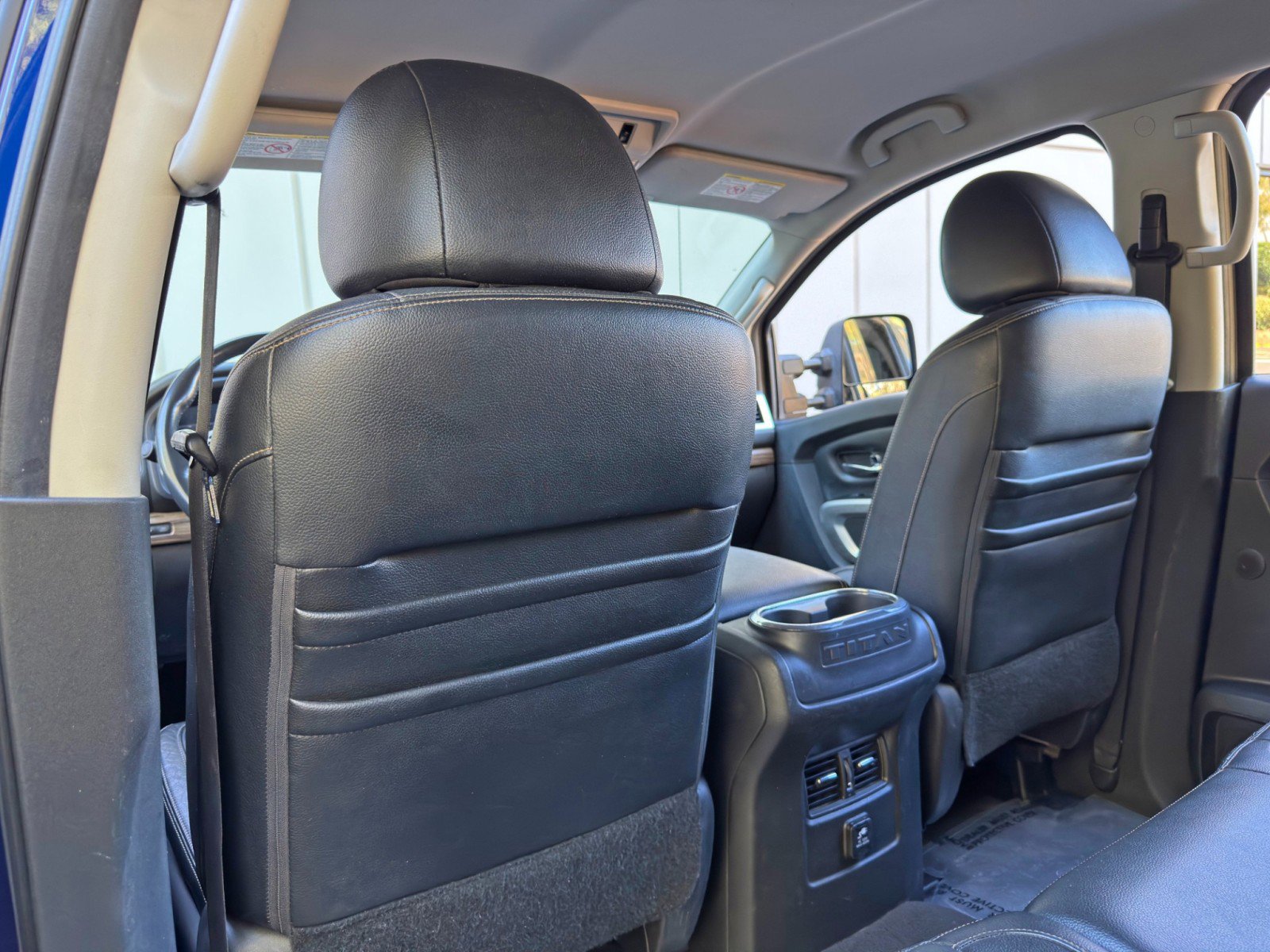 2016 Nissan Titan SL