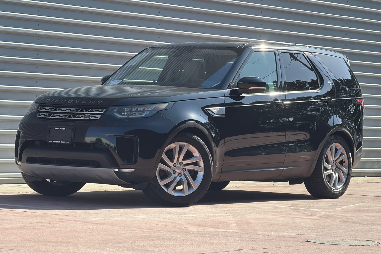 Used 2017 Land Rover Discovery HSE