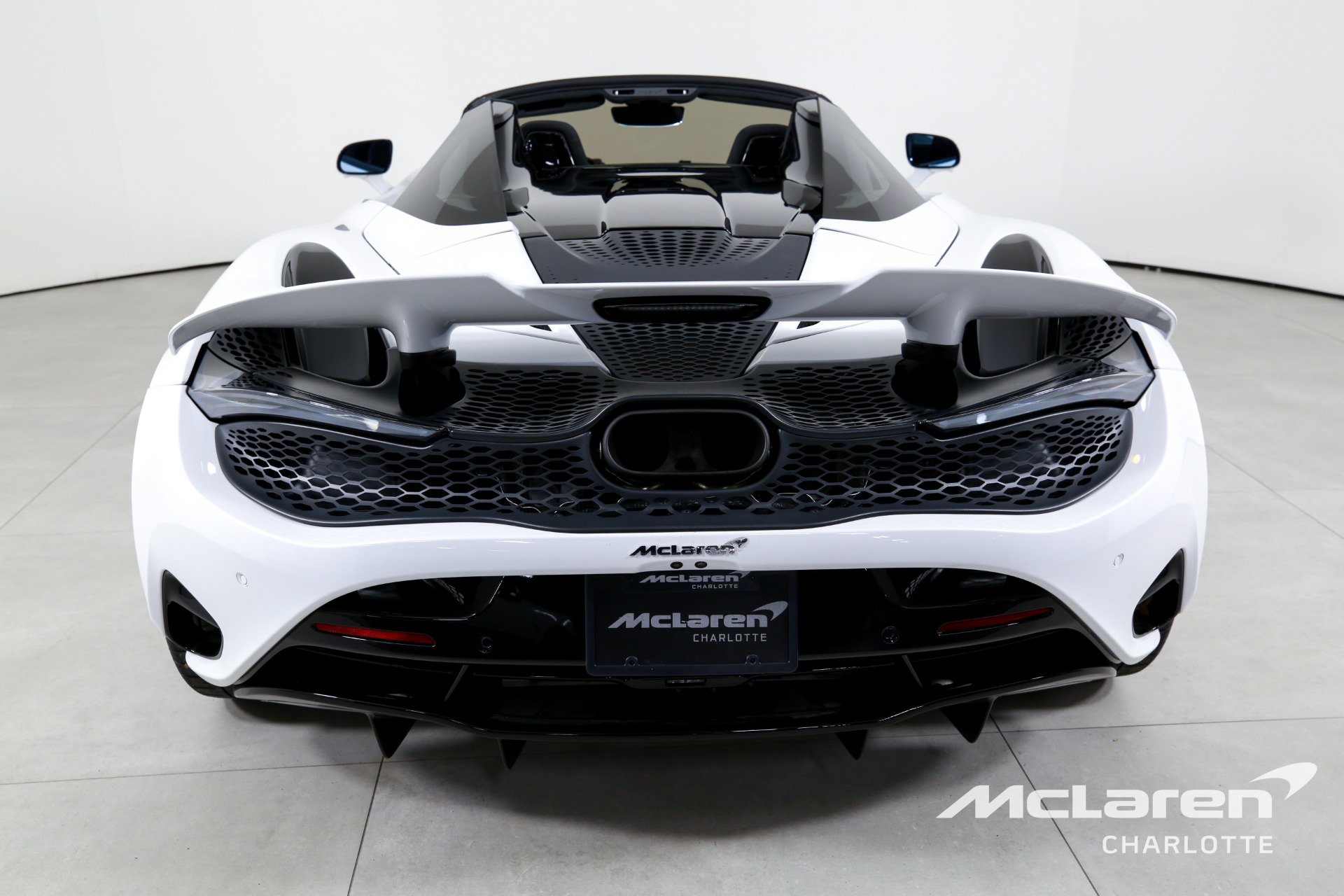 Used 2024 McLaren 750S Spider photo 9