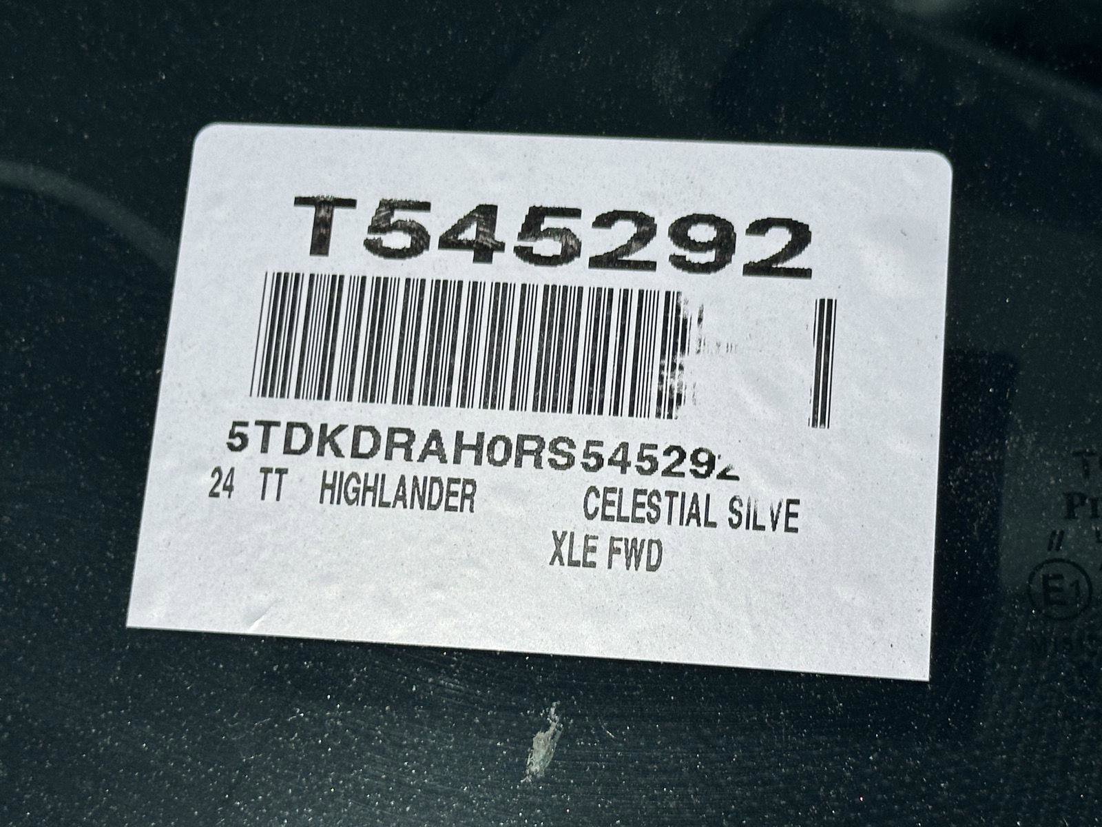 2024 Toyota Highlander XLE