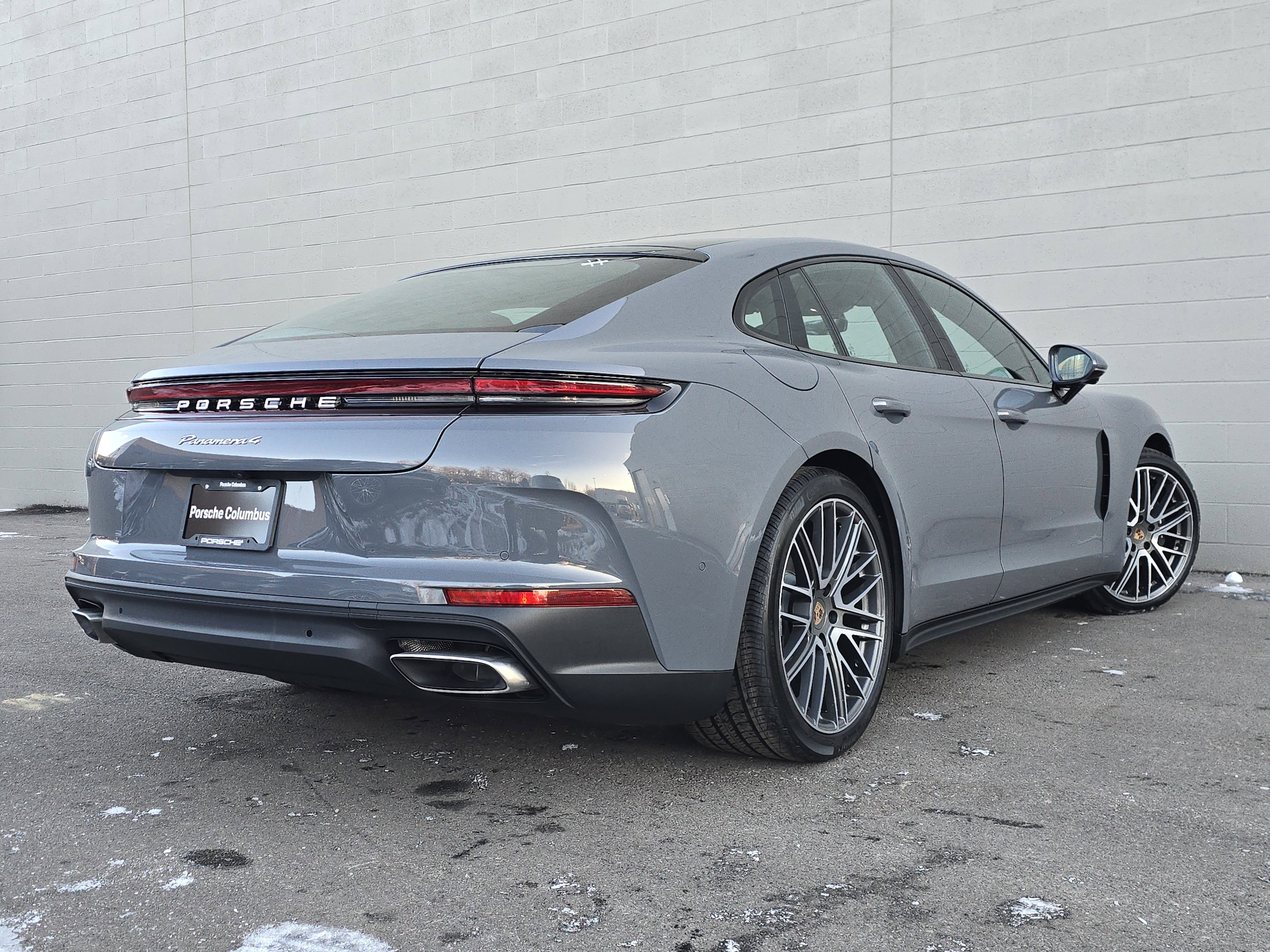 2026 Porsche Panamera 4