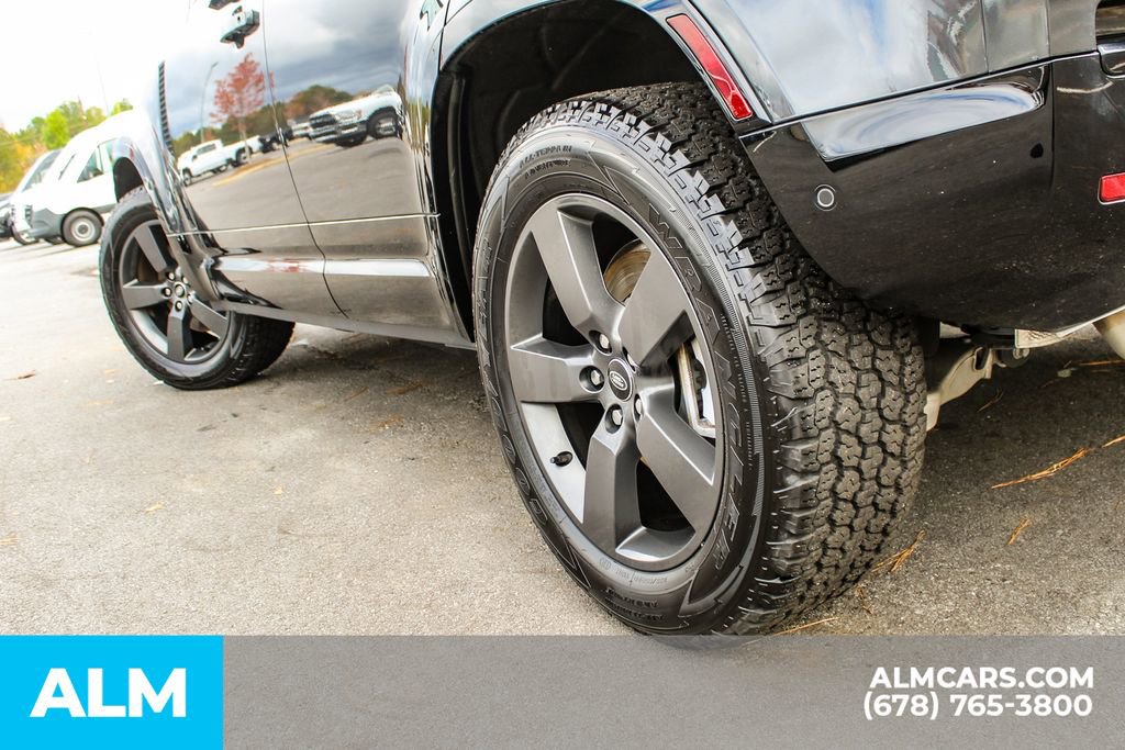 2024 Land Rover Defender 110 X-Dynamic SE