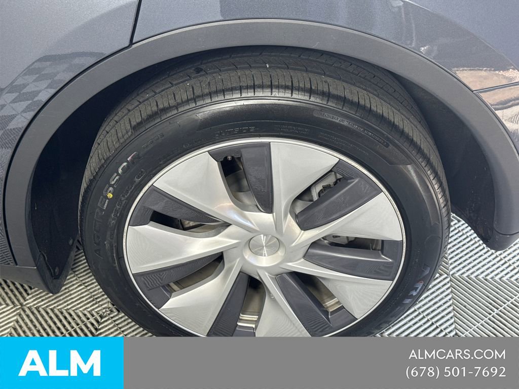 2024 Tesla Model Y Long Range