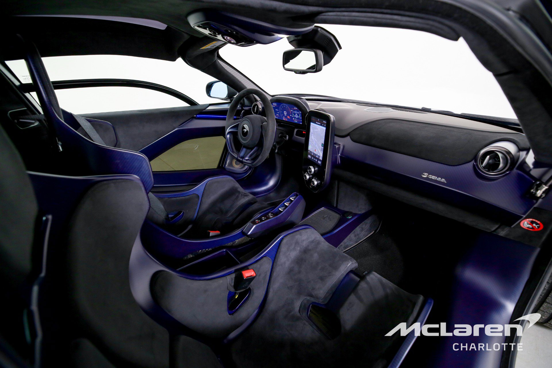 Used 2019 McLaren Senna photo 18