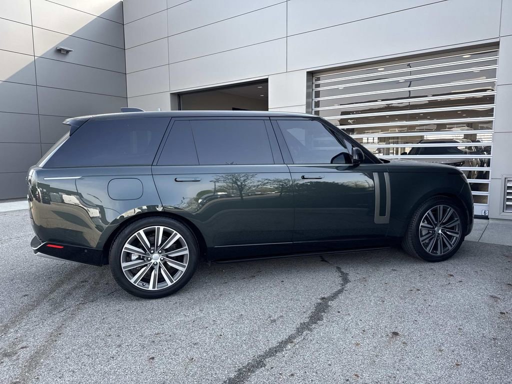 2023 Land Rover Range Rover Long Wheelbase SE