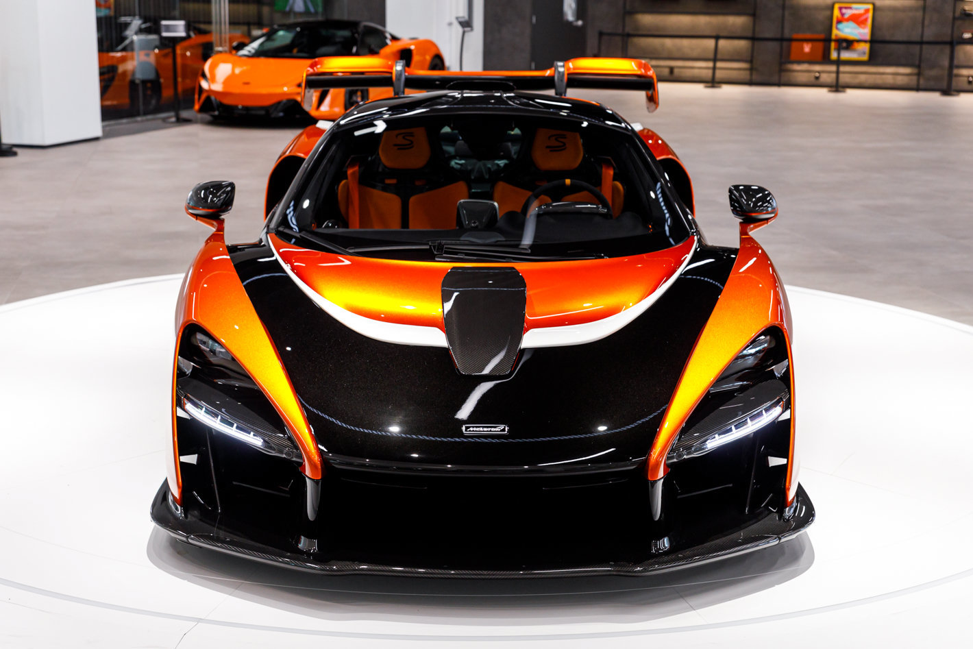 Used 2019 McLaren Senna photo 16