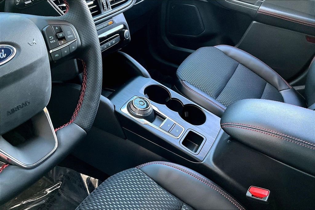 2024 Ford Escape ST-Line Select
