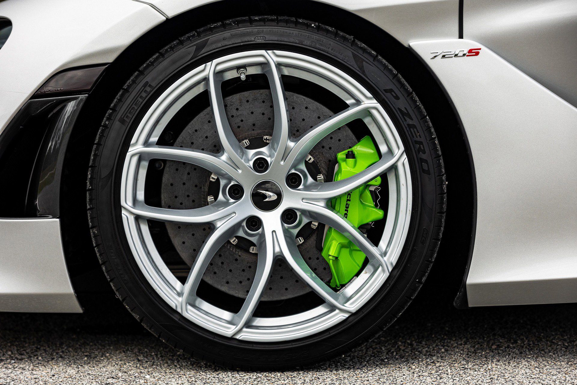 Used 2020 McLaren 720S Luxury photo 18