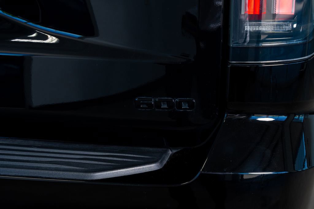 2025 Cadillac Escalade Sport