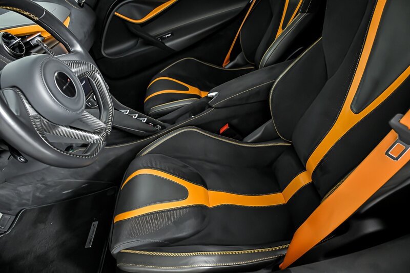 Used 2018 McLaren 720S photo 22