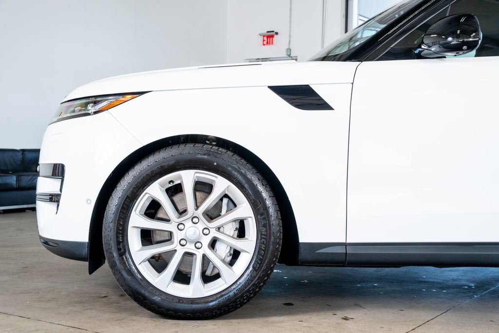 2023 Land Rover Range Rover Sport SE