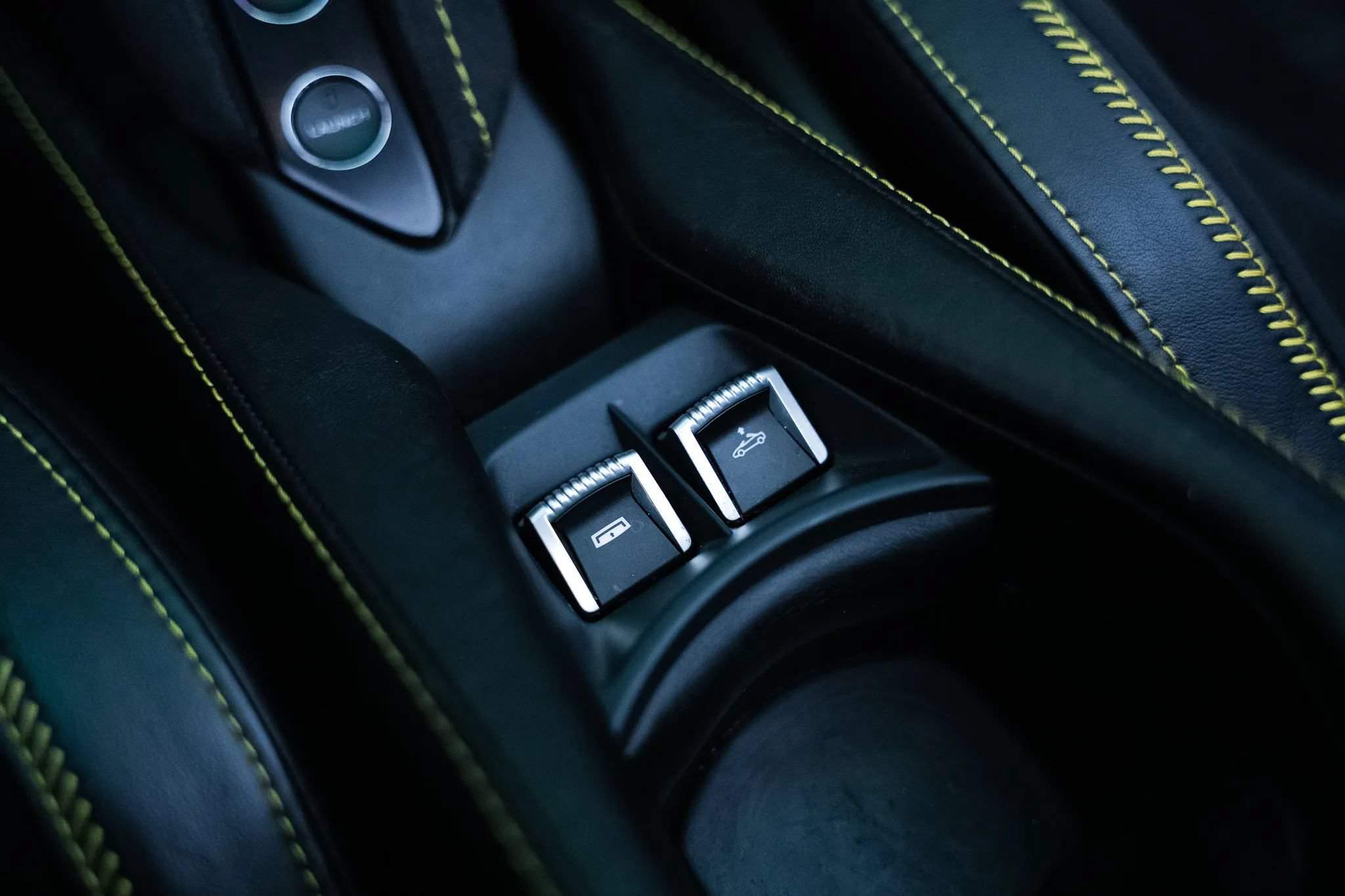 Used 2020 McLaren 720S Spider photo 39
