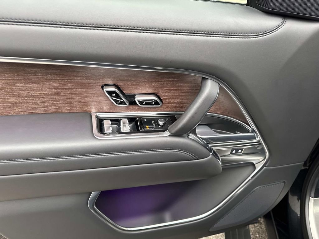 2024 Land Rover Range Rover SE