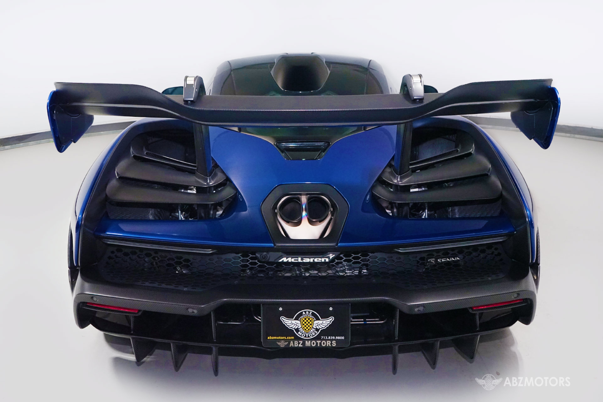 Used 2019 McLaren Senna photo 6