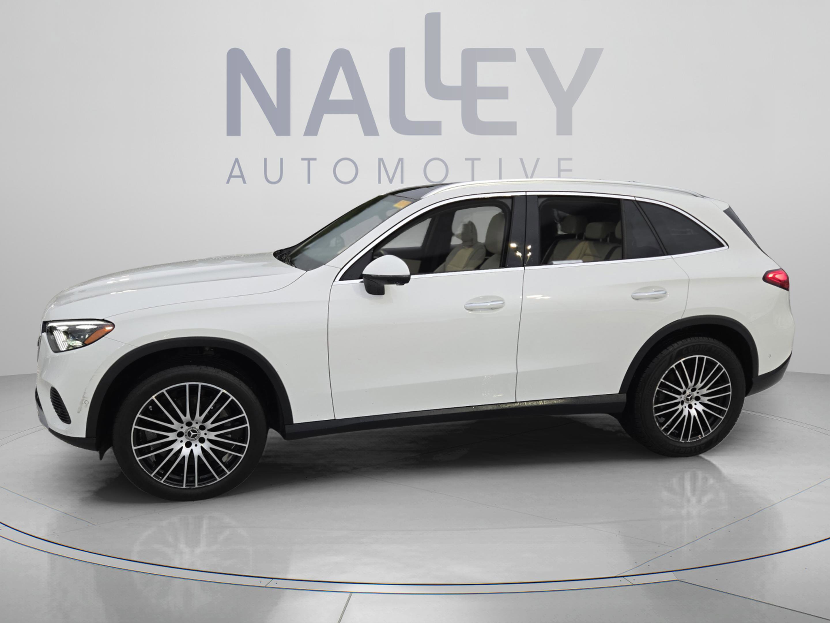 2024 Mercedes-Benz GLC 300