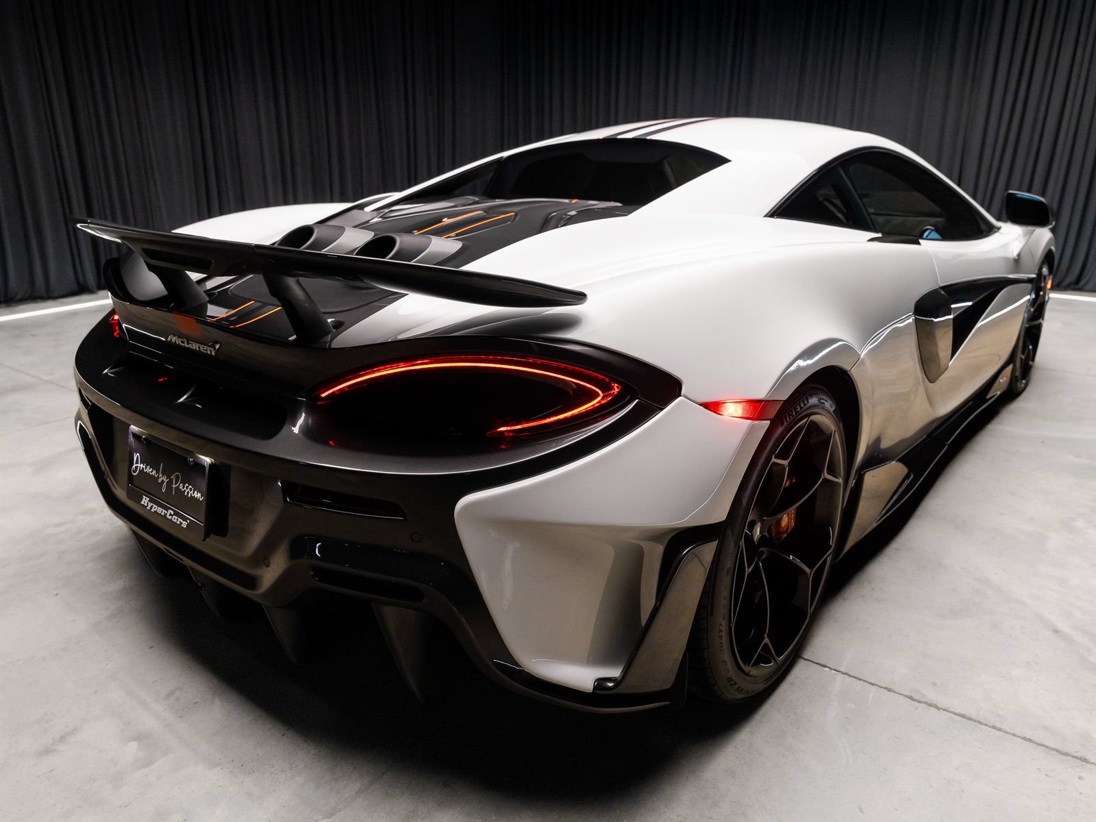 Used 2019 McLaren 600LT photo 17