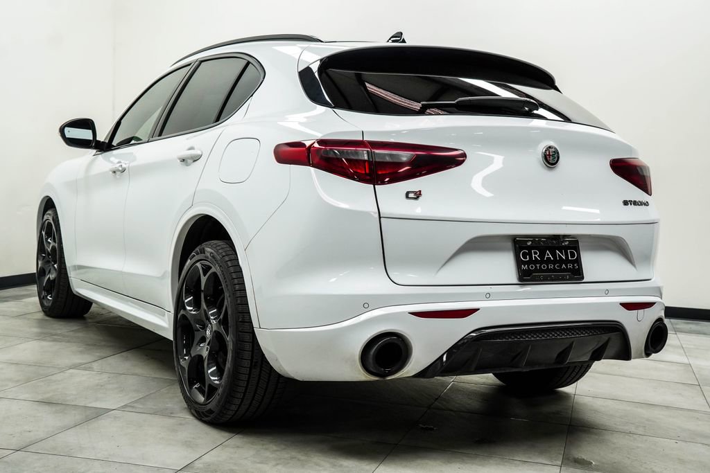 2023 Alfa Romeo Stelvio Veloce