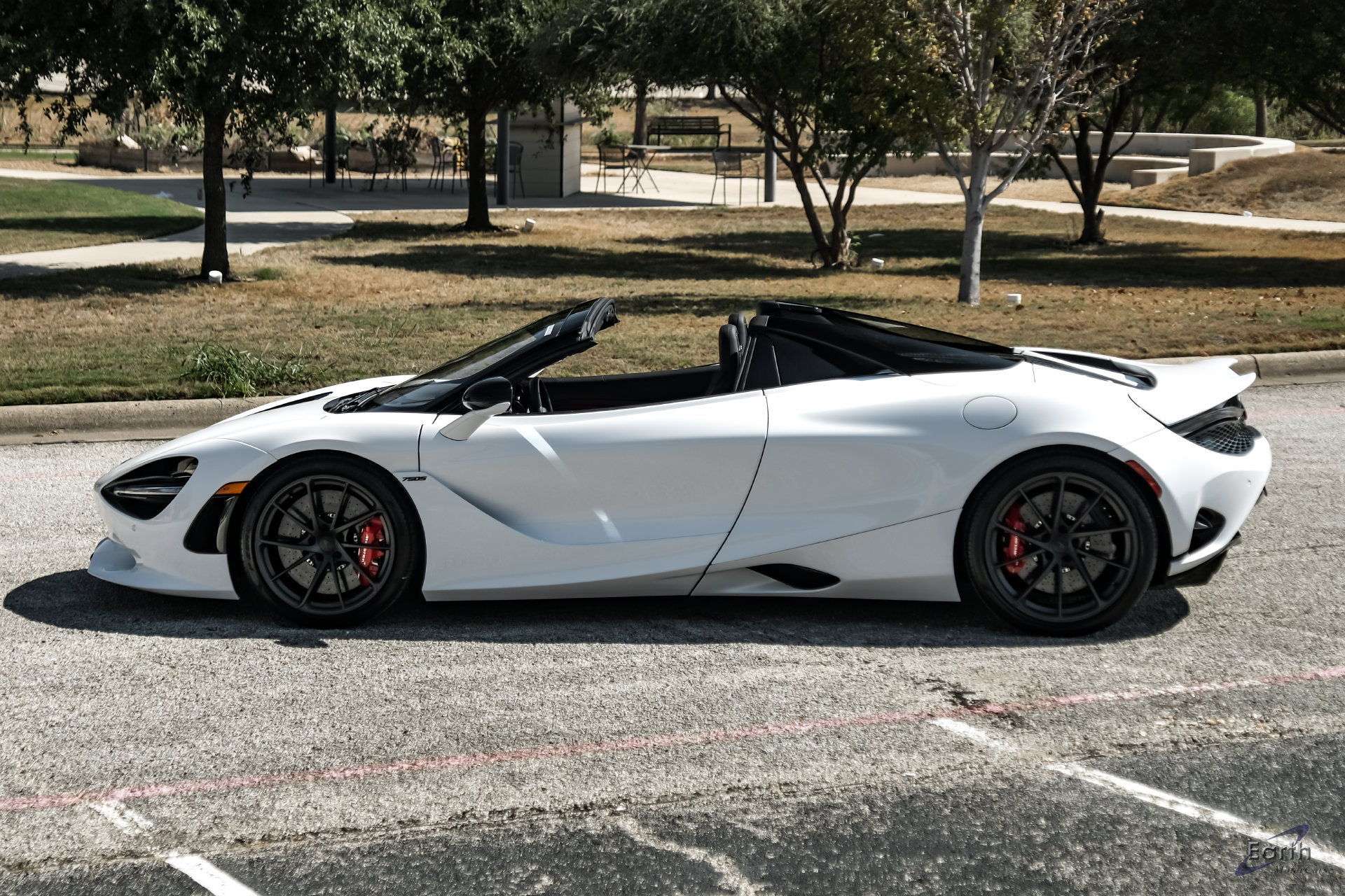 Used 2025 McLaren 750S Spider photo 11