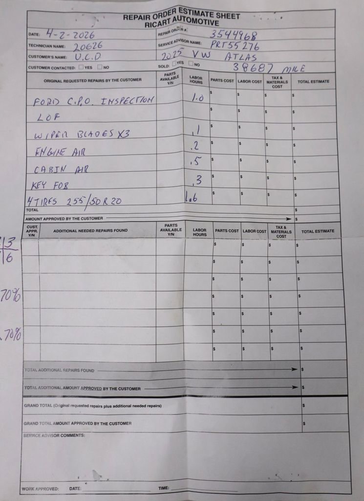 2025 Volkswagen Atlas SE