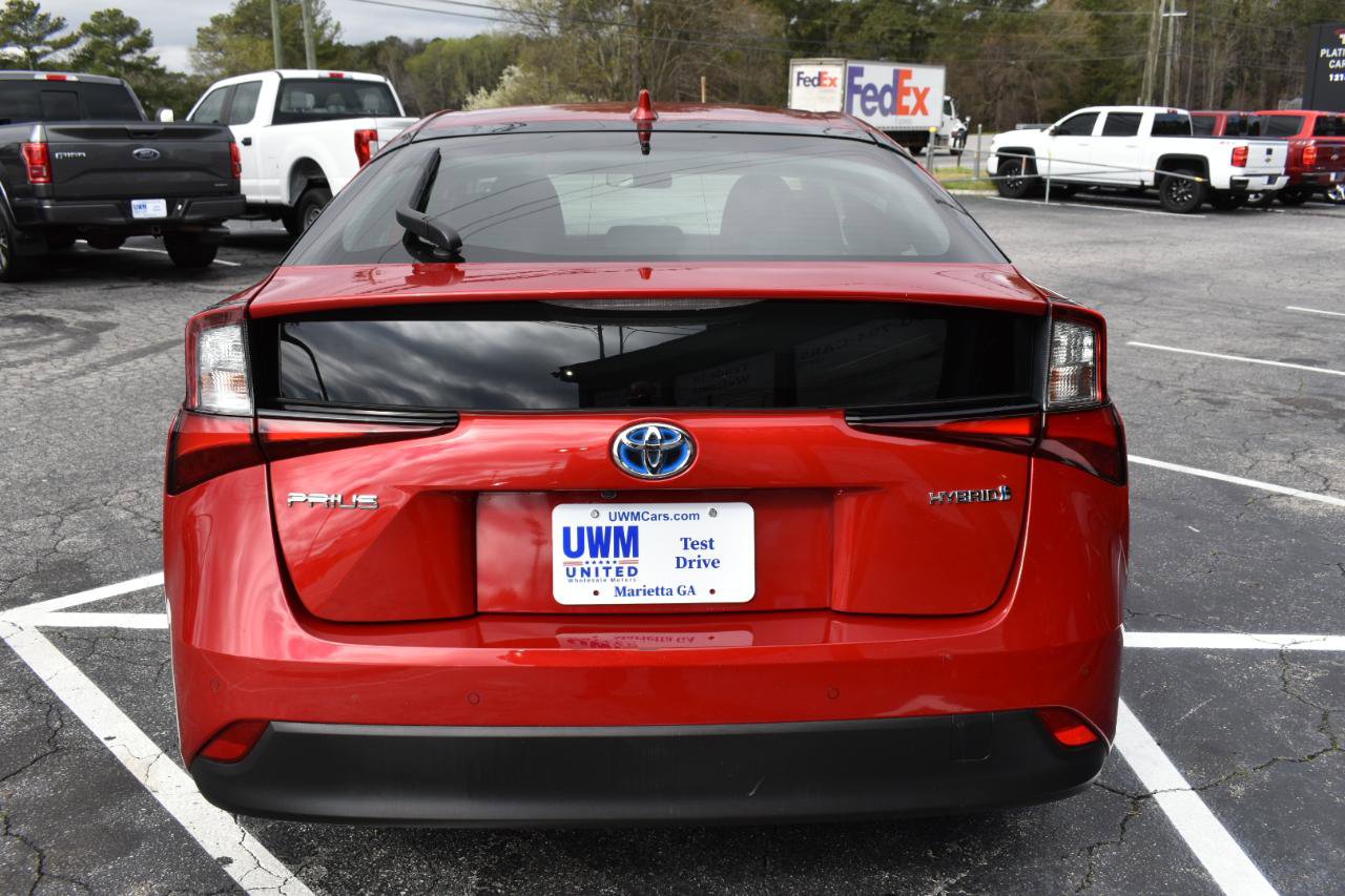 2022 Toyota Prius LE