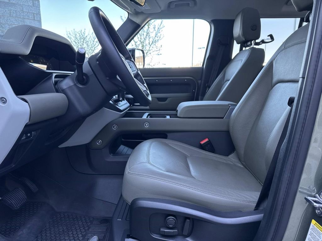 2024 Land Rover Defender 110 S