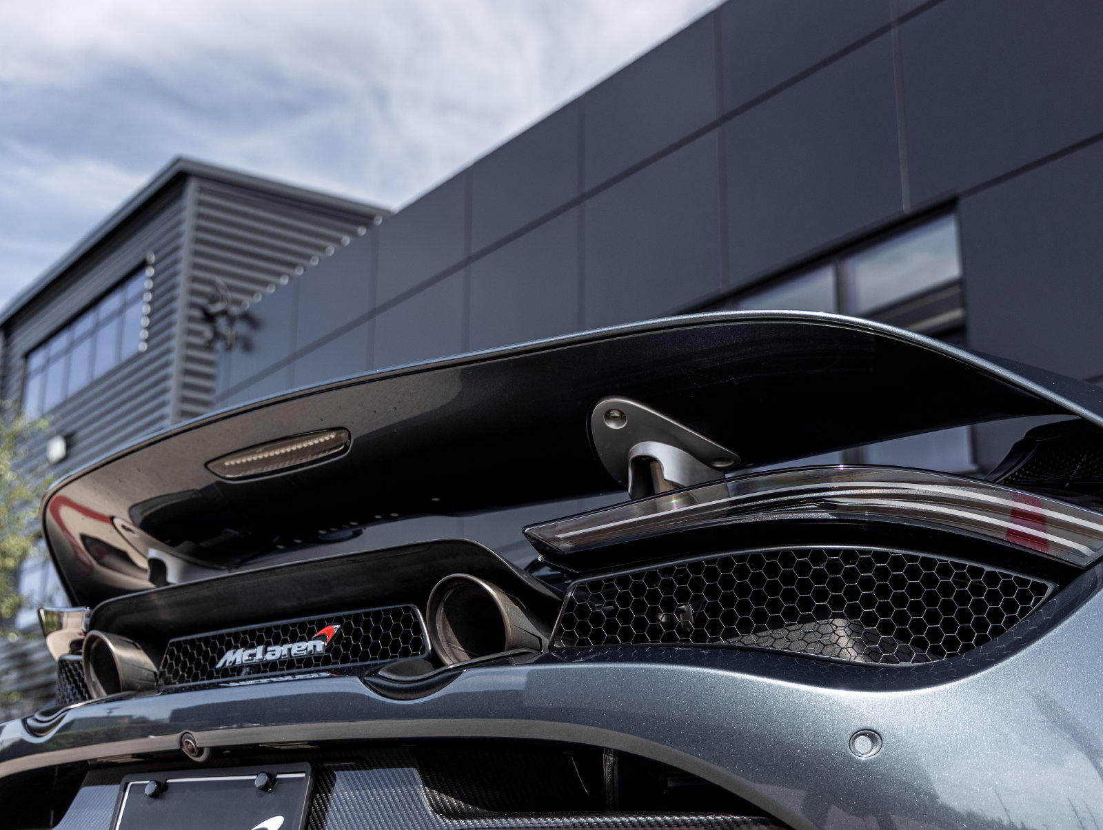 Used 2018 McLaren 720S photo 14
