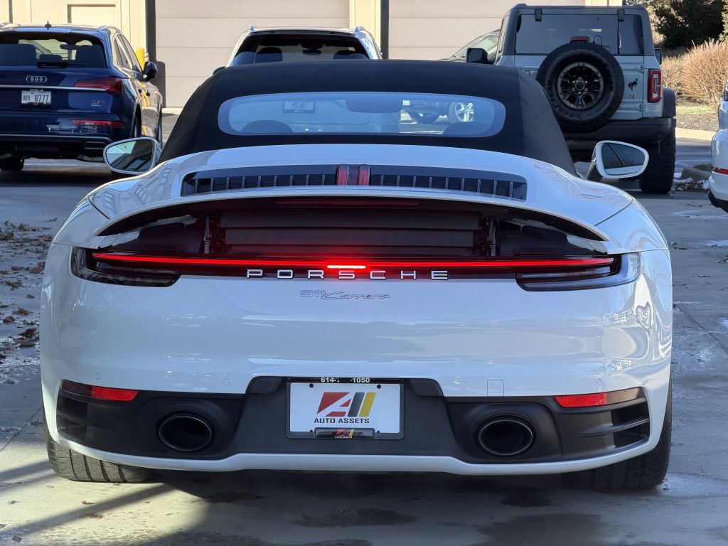 2021 Porsche 911 Carrera