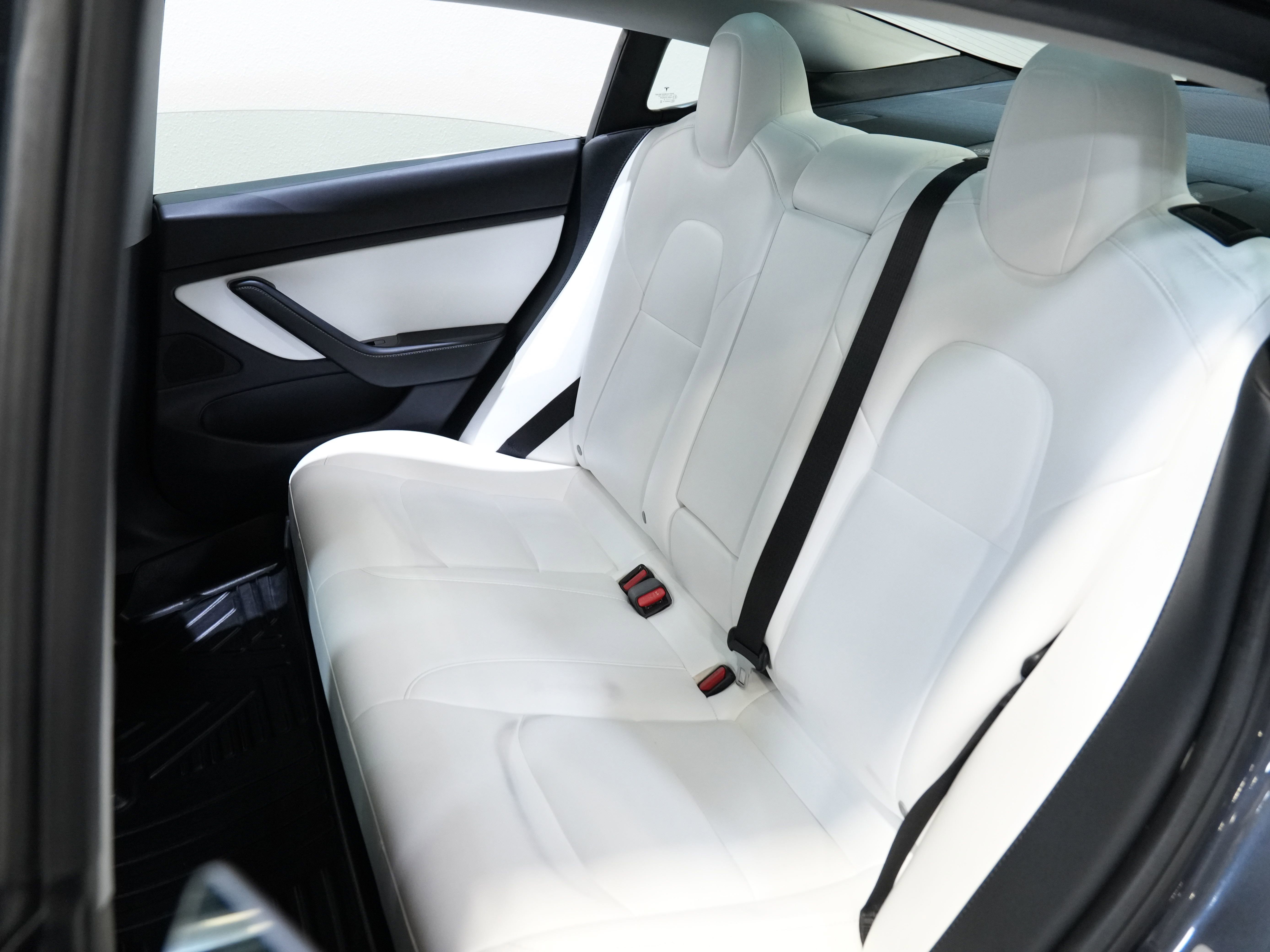 2019 Tesla Model 3 Performance