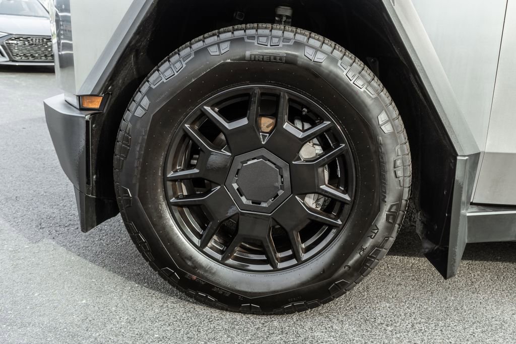 2024 Tesla Cybertruck AWD Crew Cab