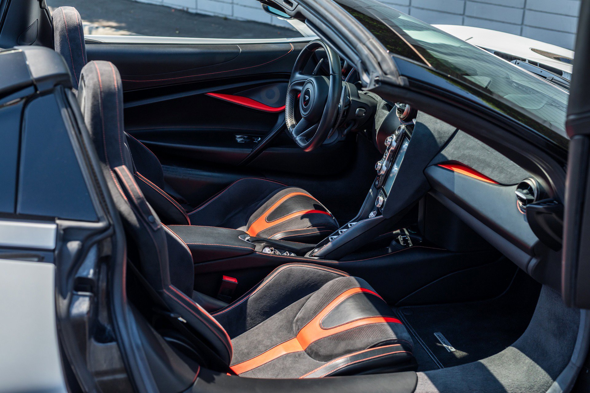 Used 2020 McLaren 720S Performance photo 49