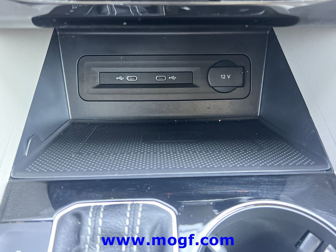 2022 Volkswagen Atlas SE