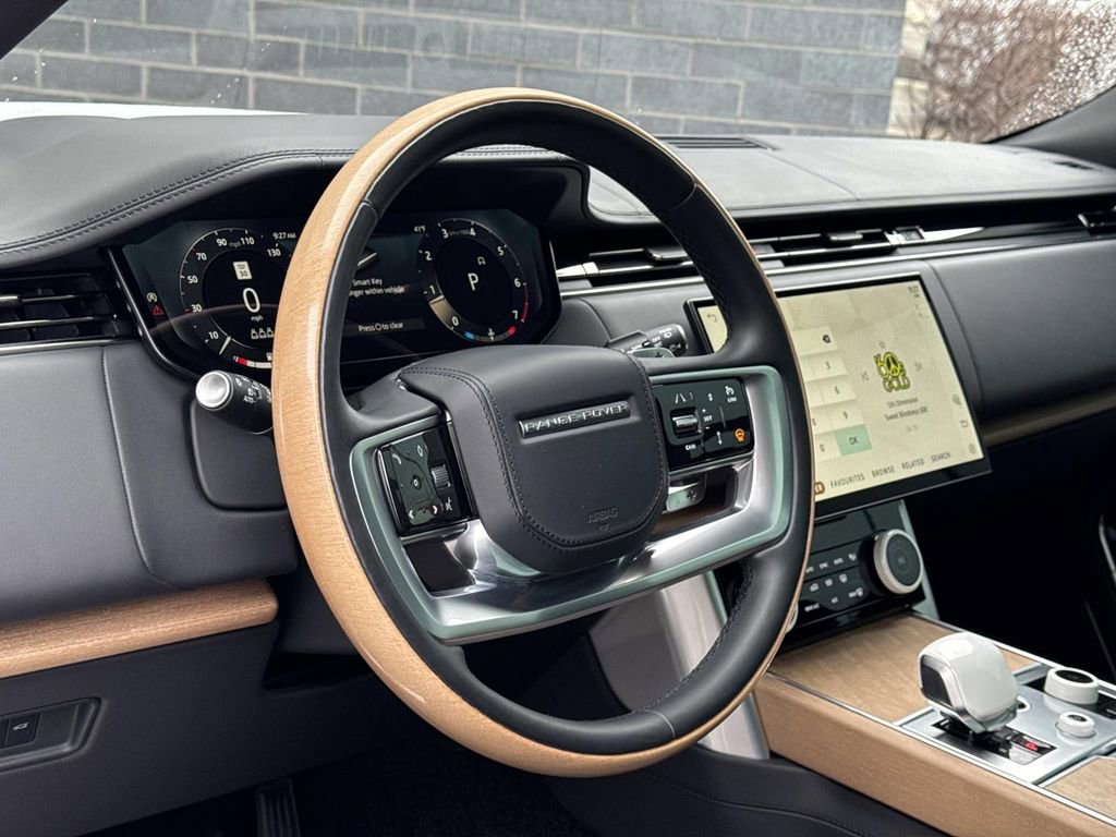 2023 Land Rover Range Rover SV