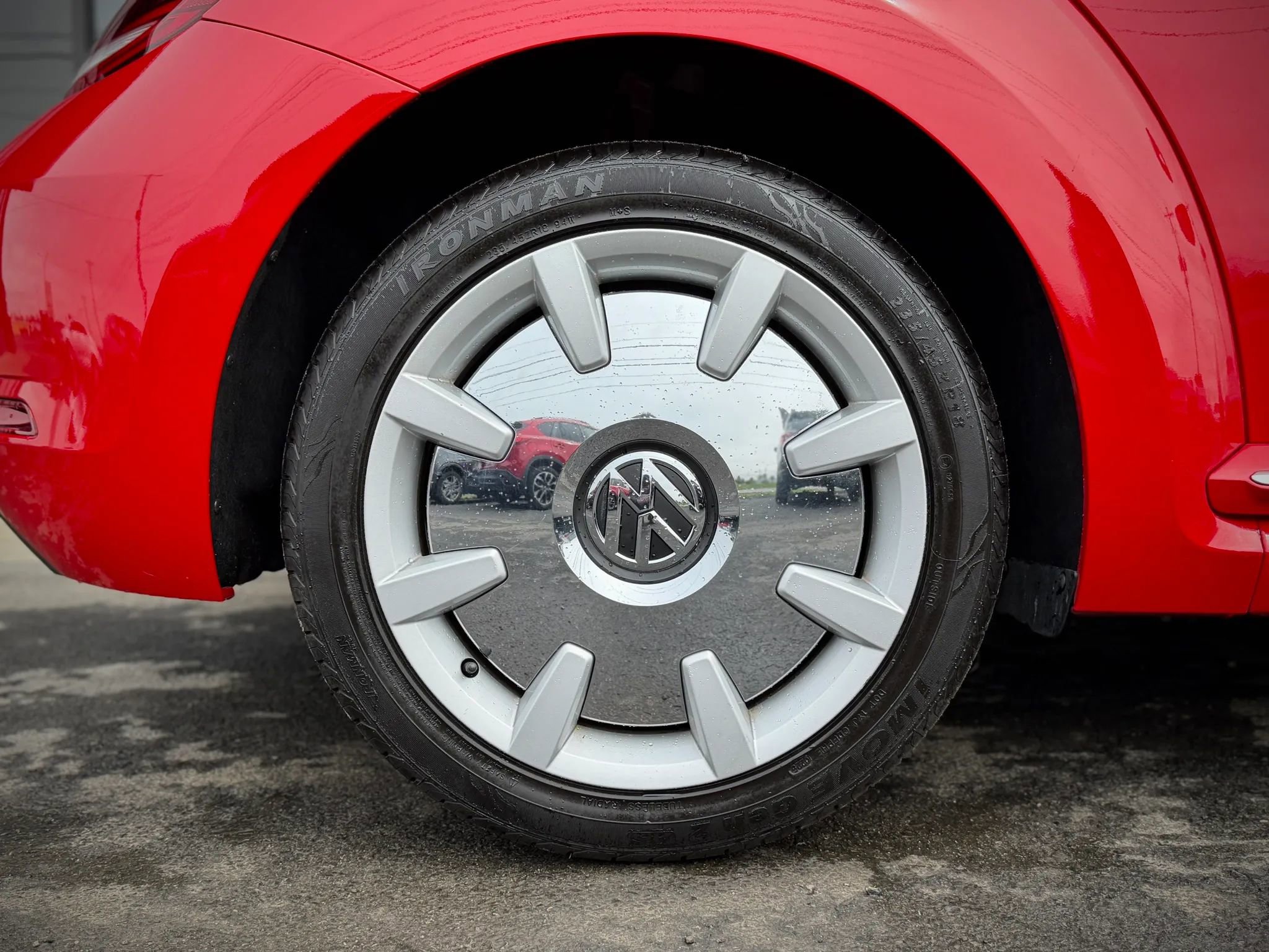 2019 Volkswagen Beetle 2.0T SE