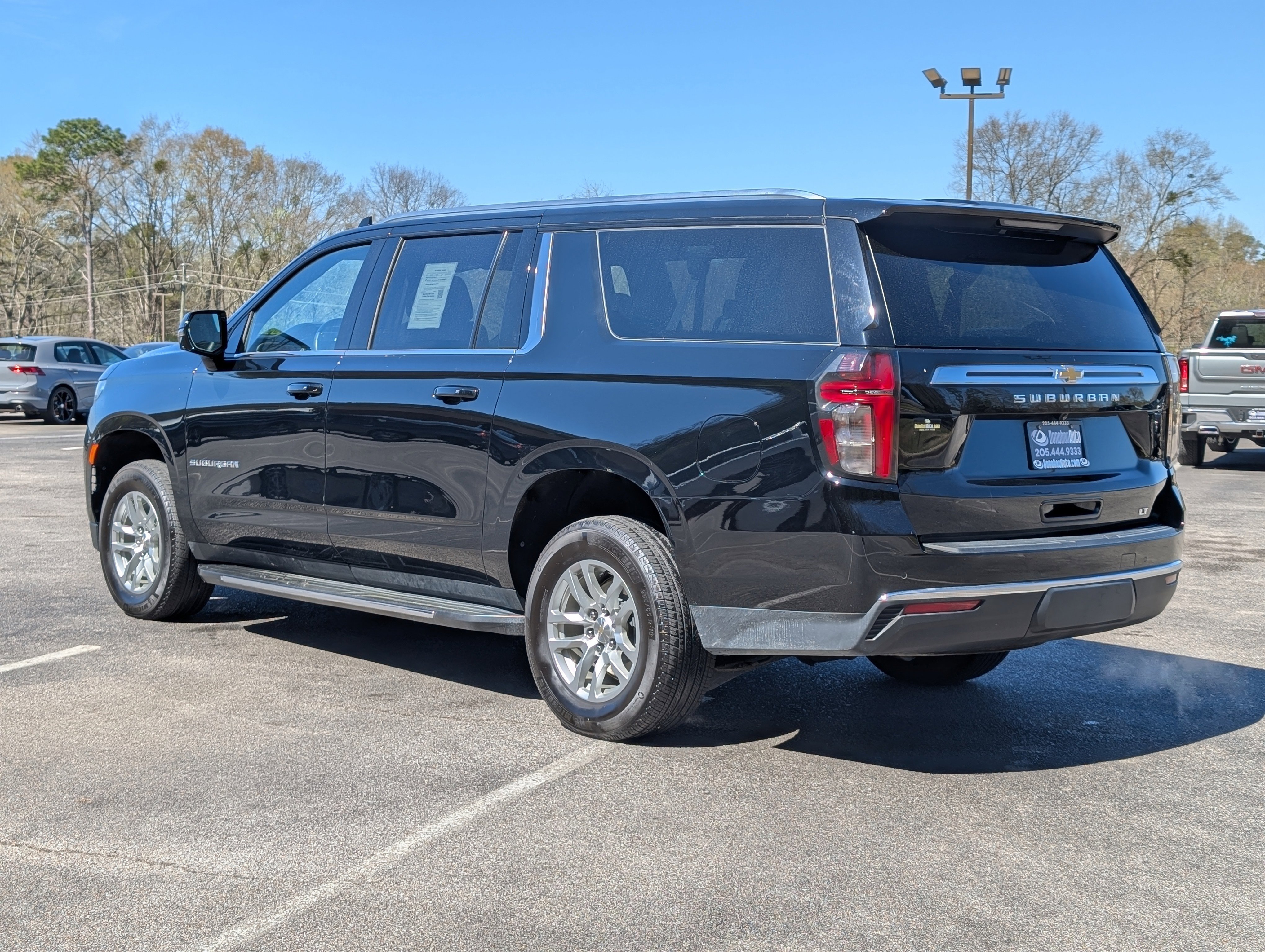2024 Chevrolet Suburban LT