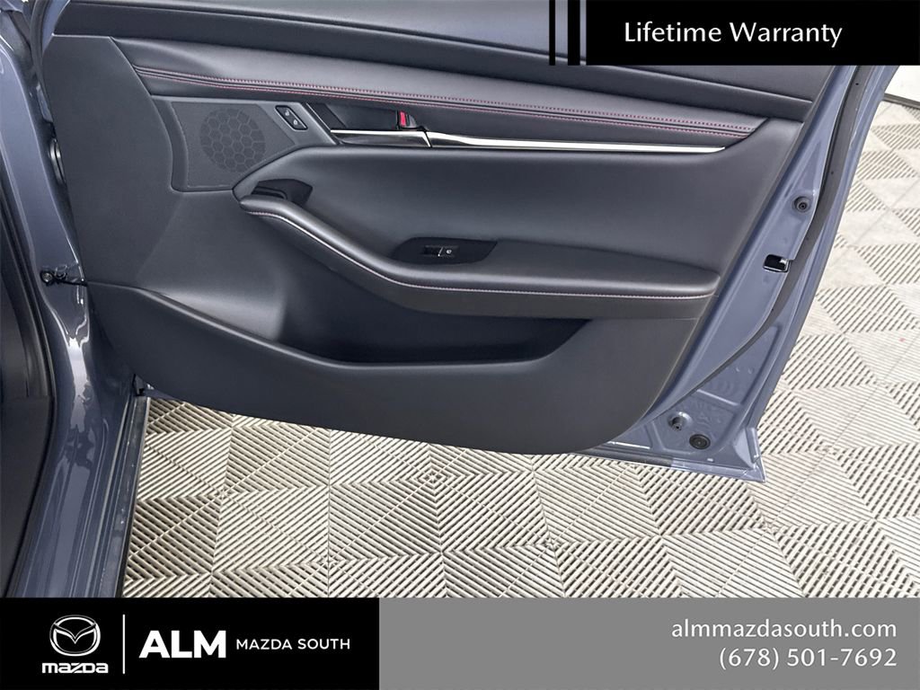 2026 MAZDA Mazda3 Carbon