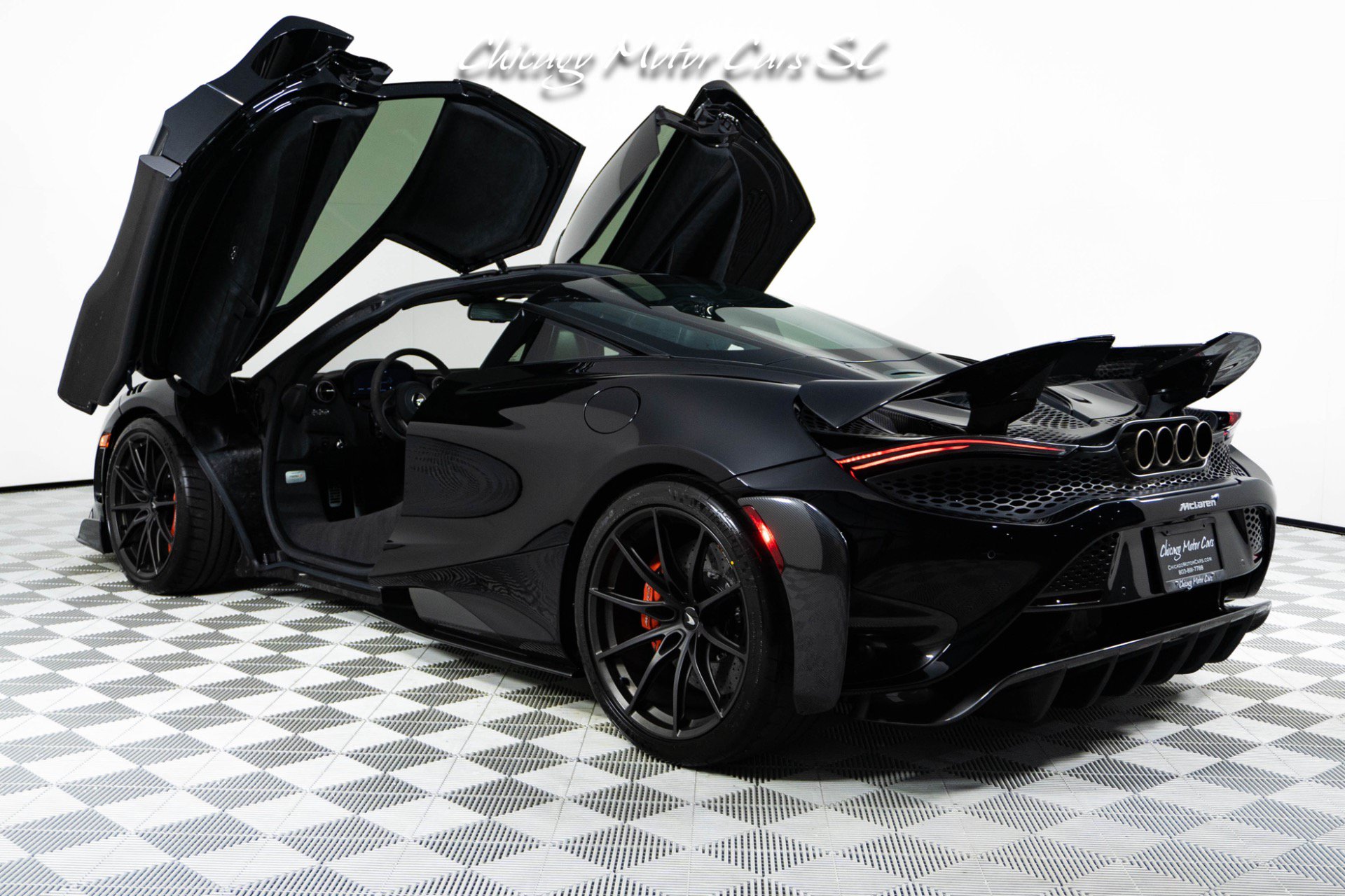 Used 2021 McLaren 765LT photo 19