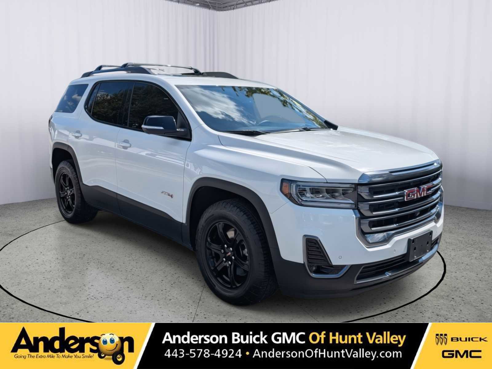 2023 GMC Acadia AT4