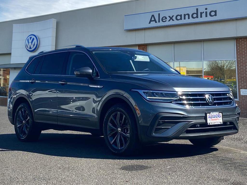 Certified 2022 Volkswagen Tiguan SE