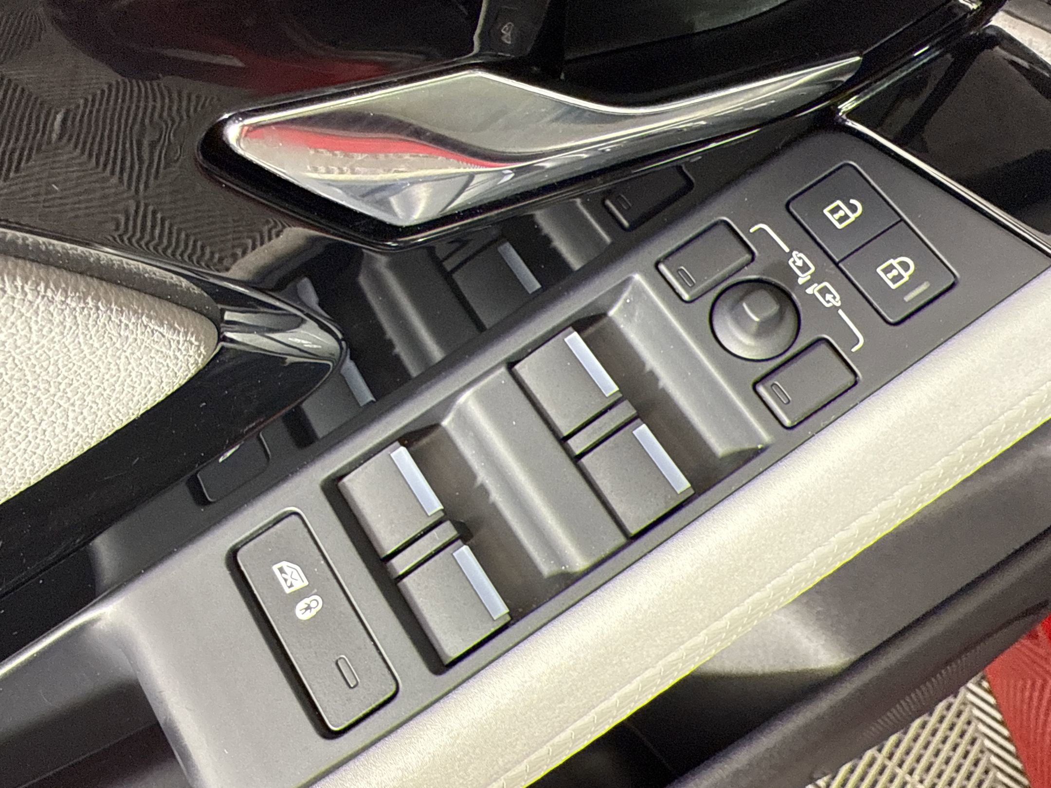 2023 Land Rover Range Rover Evoque S