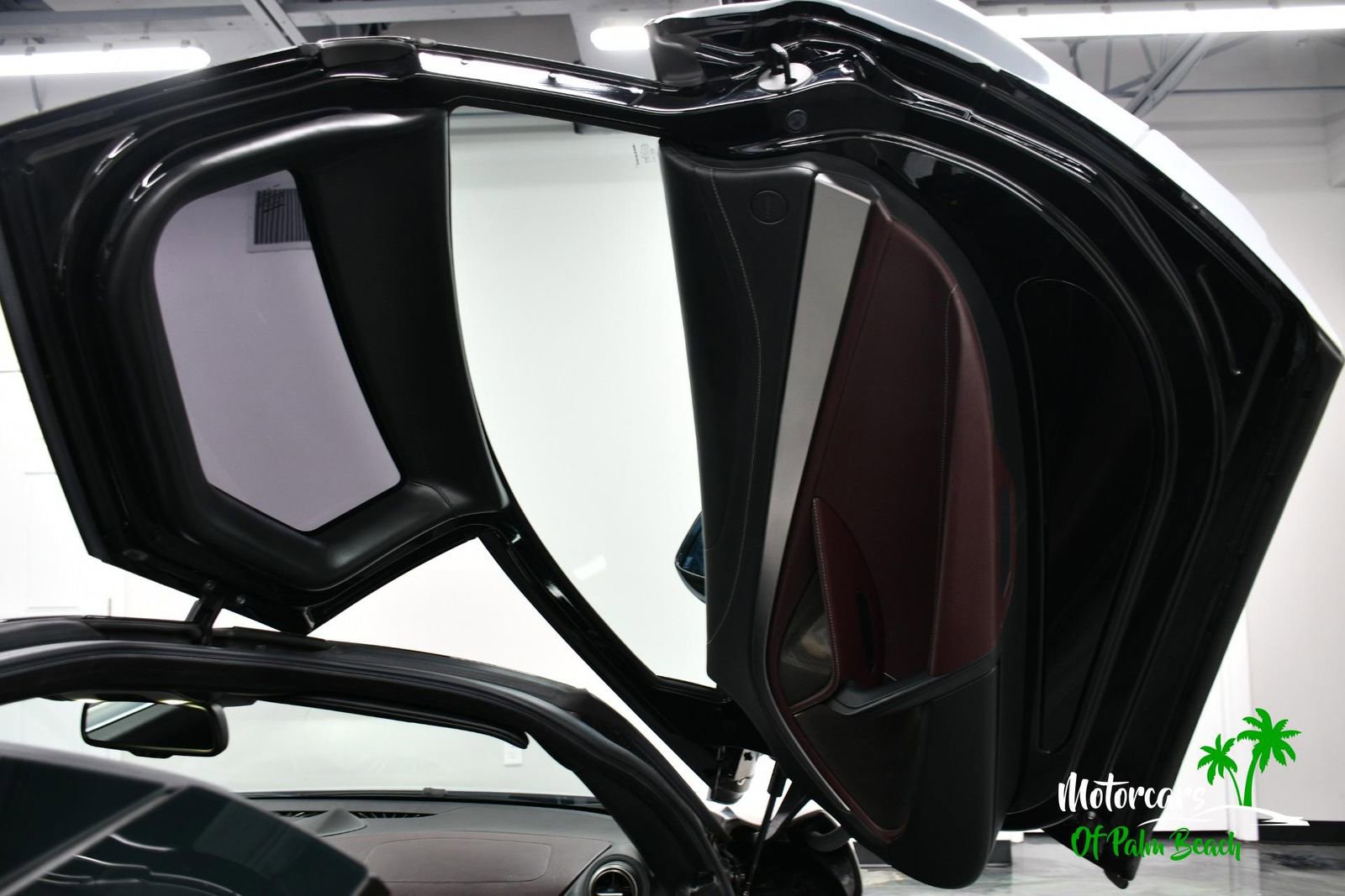 Used 2018 McLaren 720S photo 48