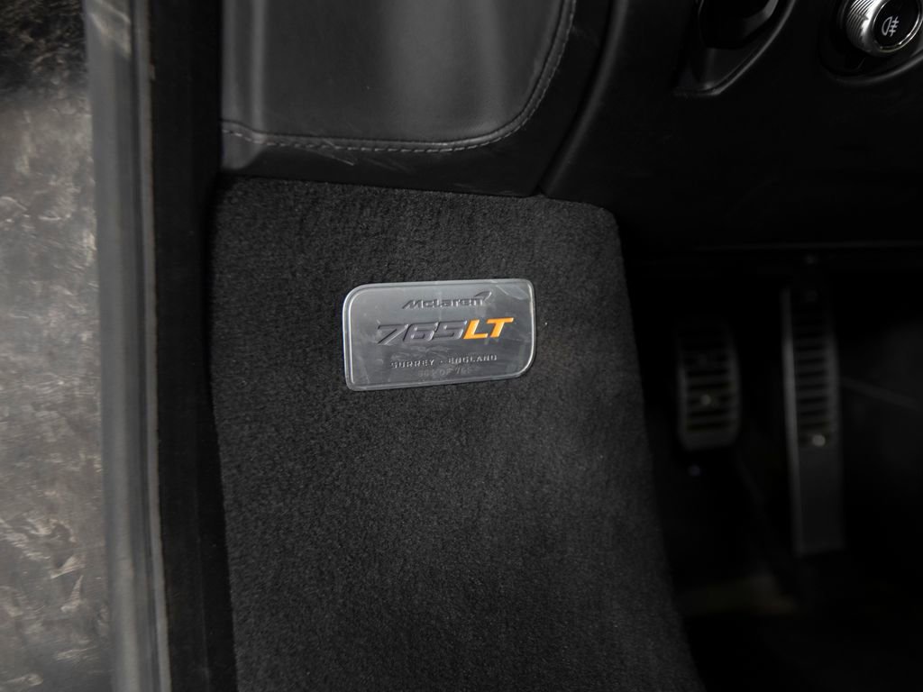 Used 2021 McLaren 765LT photo 14