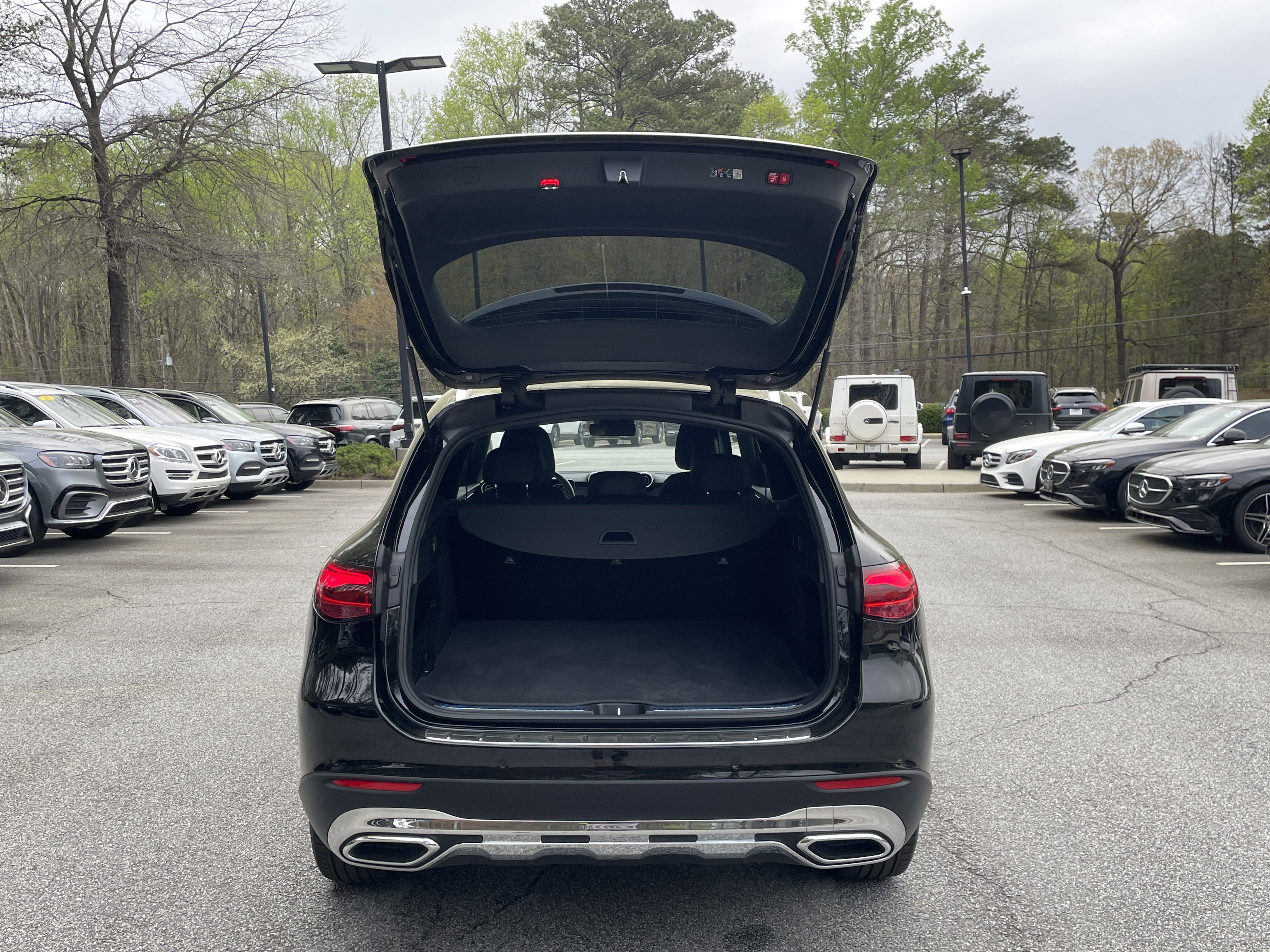 2025 Mercedes-Benz GLC 300
