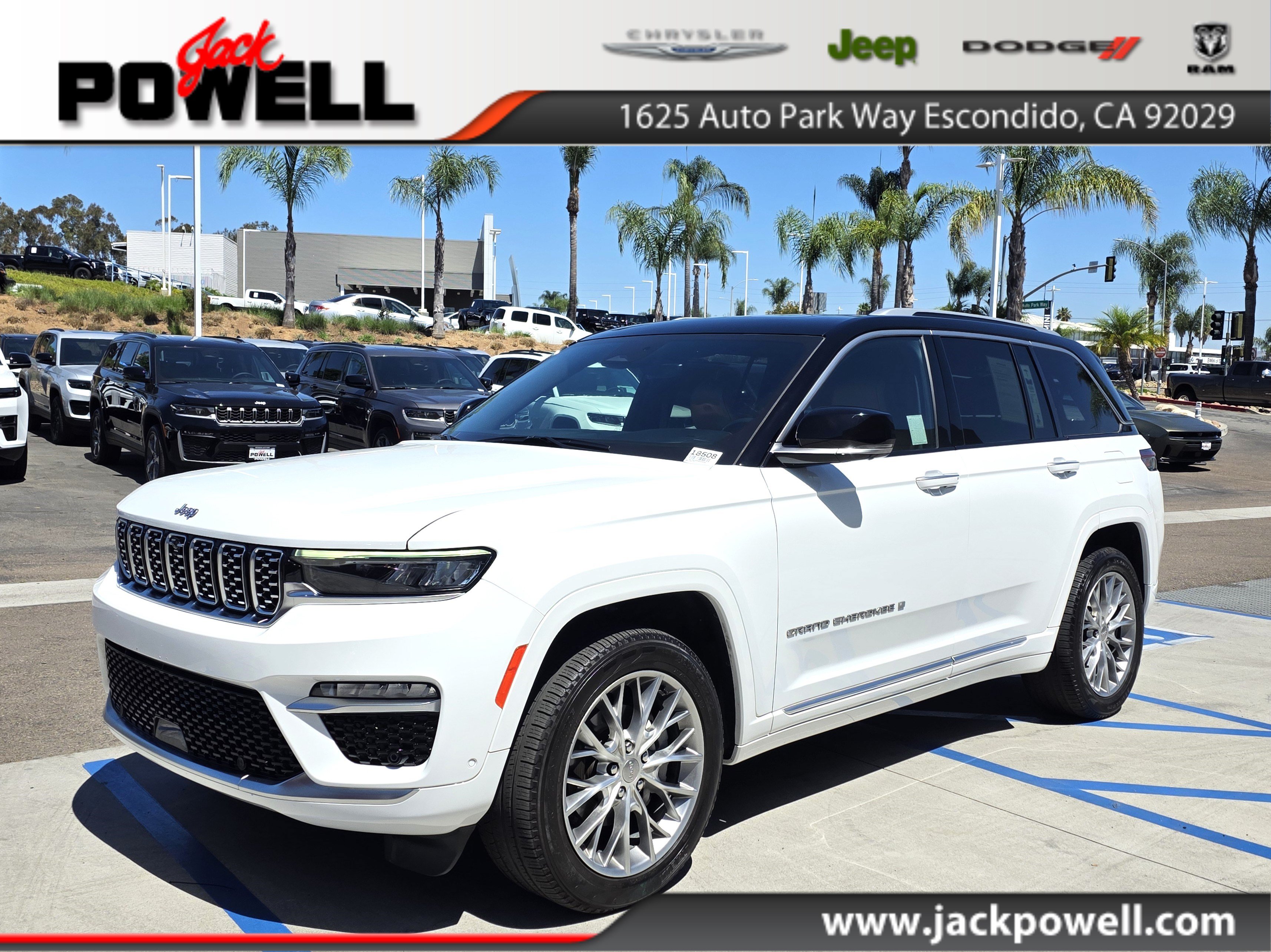 Certified 2023 Jeep Grand Cherokee Summit w/ Luxury Tech Group V