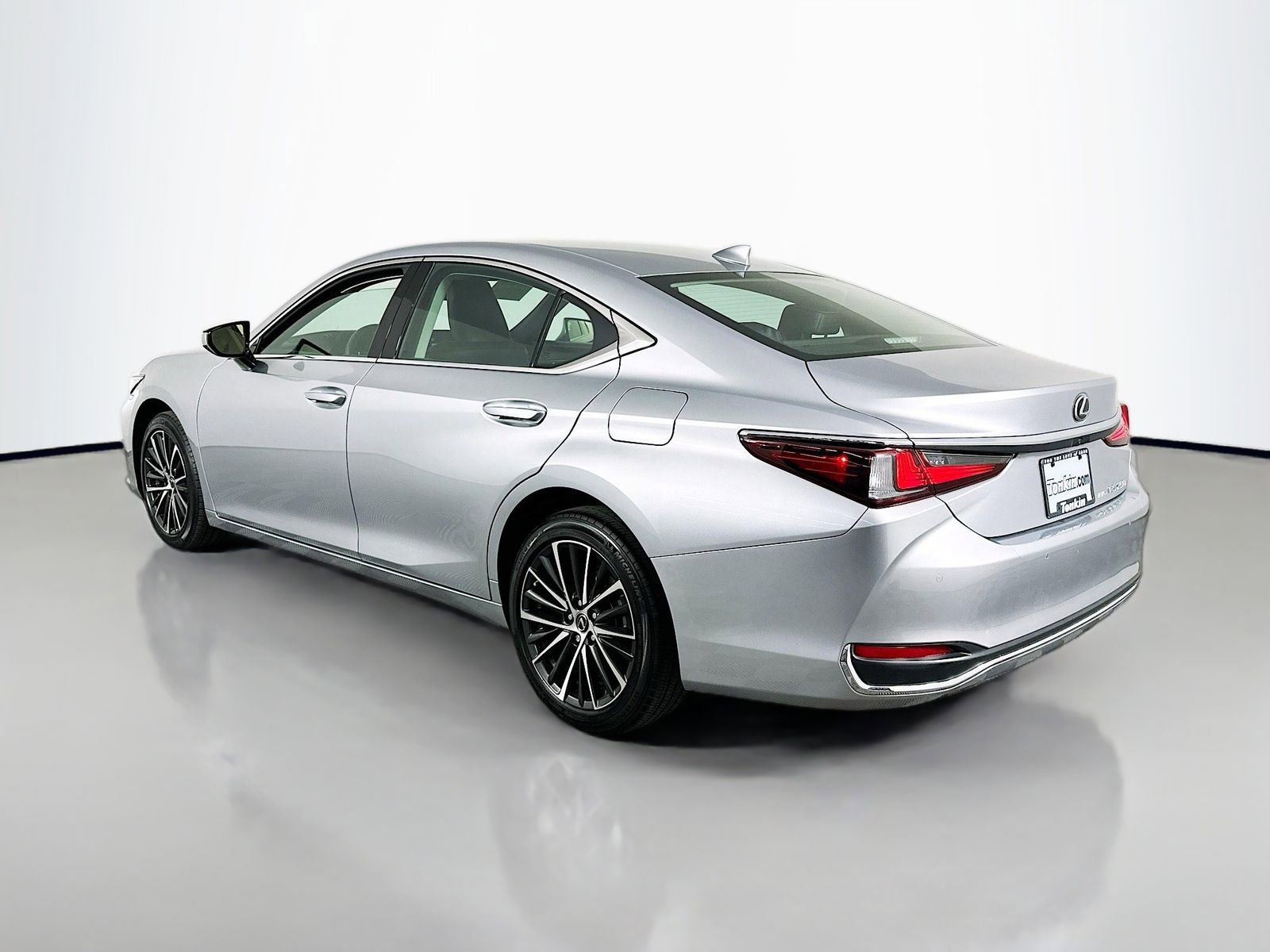 2024 Lexus ES 250