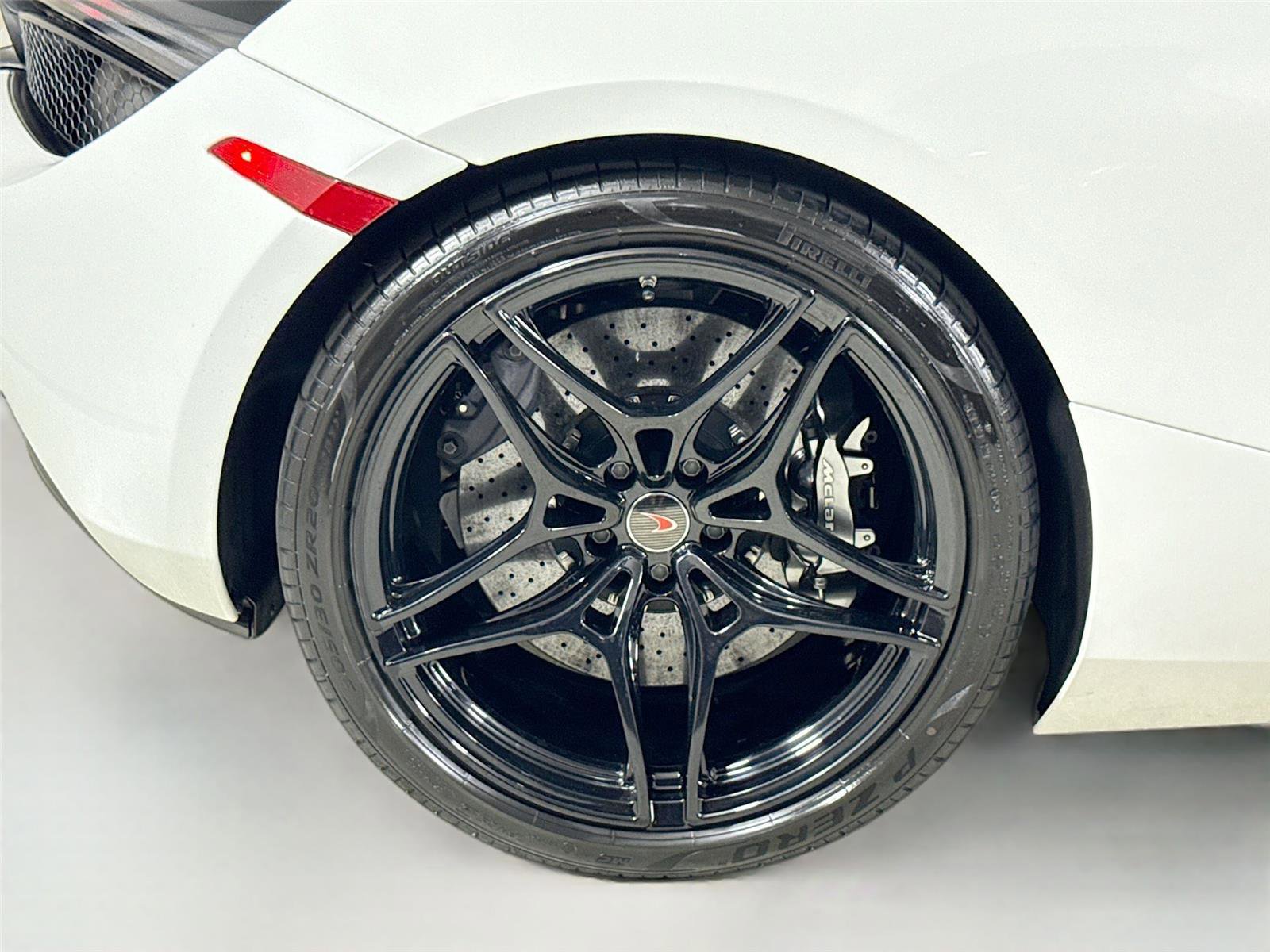 Used 2018 McLaren 720S photo 34