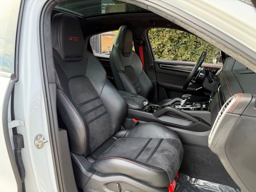 2023 Porsche Cayenne GTS